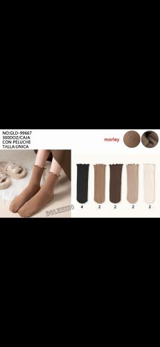 Soquetes con Peluche de Morley