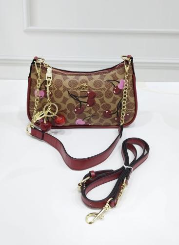 Carterita Morral Coach de Excelente Calidad.
de Cuero Pu. - Miniatura 5