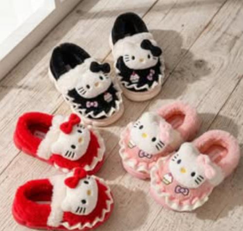 Pantuflas Cerrada Hello Kitty  28 al 34