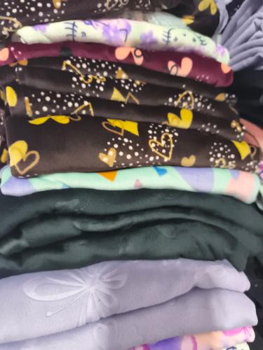 Pijamas de Dama Plush Bifaz Estampado Hacemos Precio X Cantidad - Miniatura 3