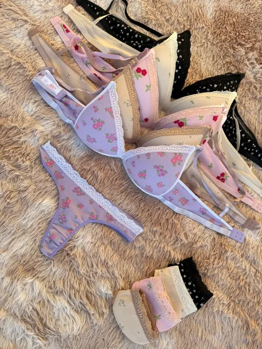 Conjunto Triángulo Estampado