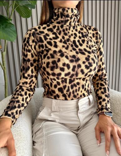 Polera Animal Print