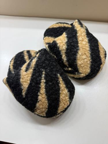 Pantufla Dama Estilo Pantuflon