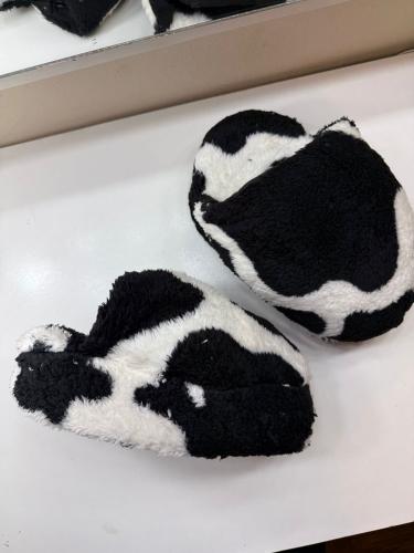 Pantuflas Estilo Pantuflon Calentitas y Cómodas - Miniatura 3