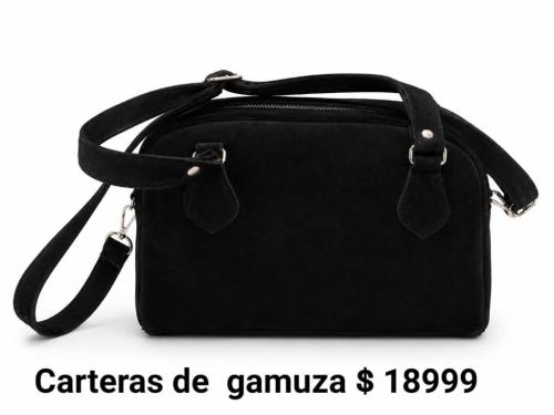 Cartera de Gamuza