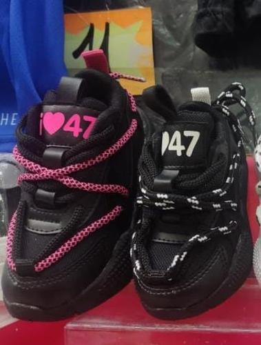 Zapatilla 47 Strin