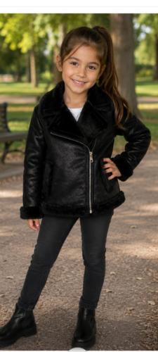 Campera Gamulan de Nenas con Sierre Cruzado