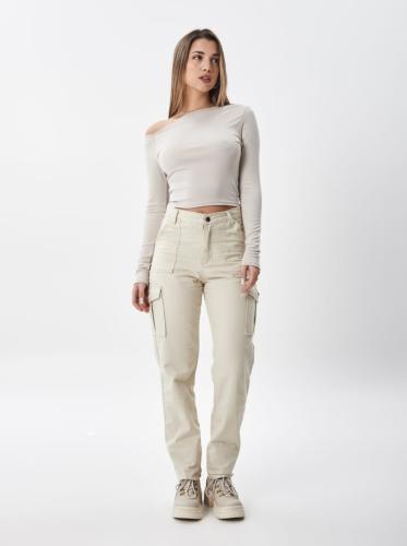 Pantalón Cargo de Gabardina Beige