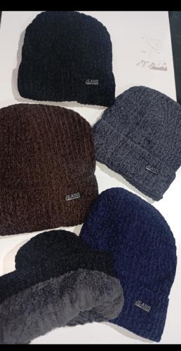 Gorros de Adultos con Piel Importados - Miniatura 2