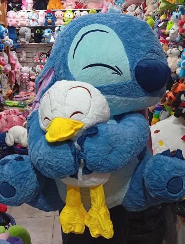 Stitch  con Pato