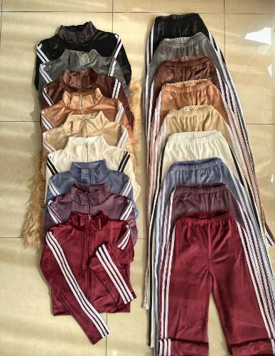 Conjunto de Plush 3 Lineas