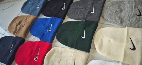 Gorro Bordado Marca