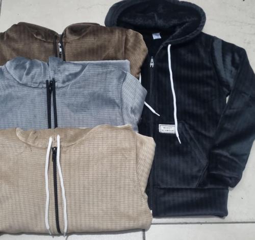 Campera Plush con Corderito