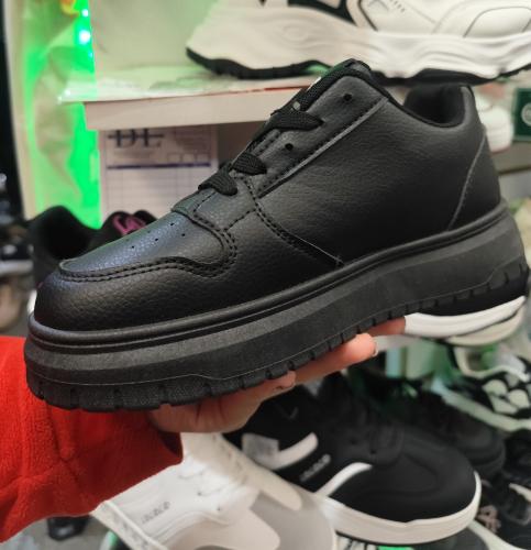 Zapatillas Unisex Negras - Miniatura 3