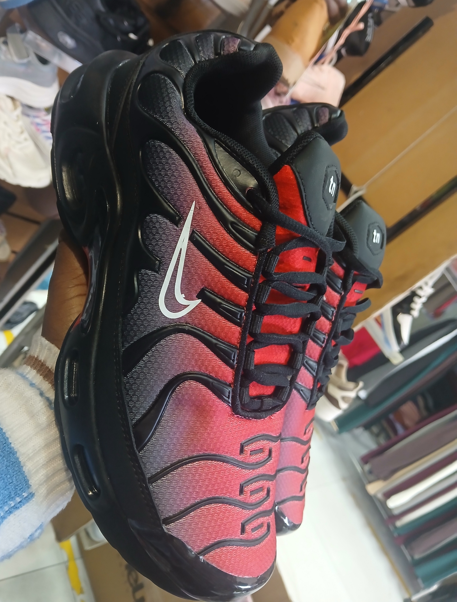 Zapatillas  T.n Hombres - Imagen 2