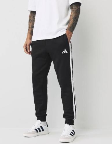 Jogger Frisa Peinada