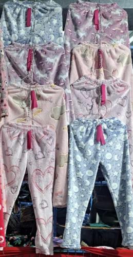 Pijamas Polar Soft Luminosos Nena