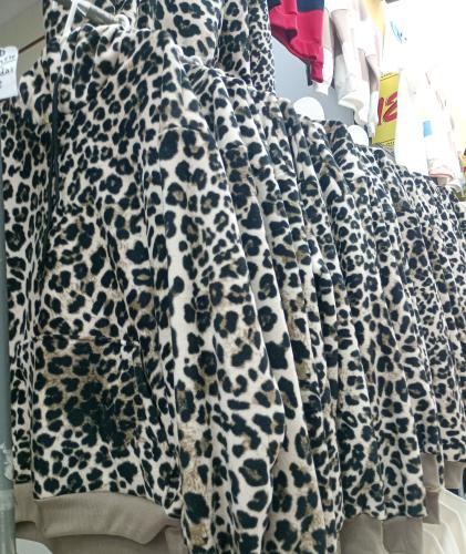 Campera Print con Piel Capucha