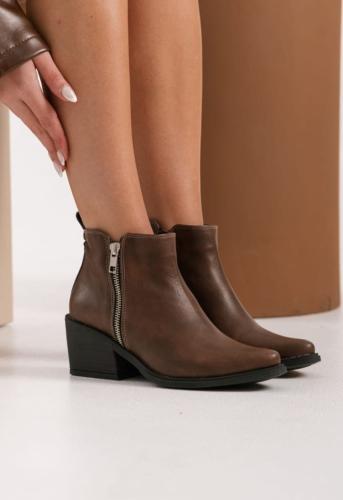Art Wesley Choco!! No Dan mas de Bellas!