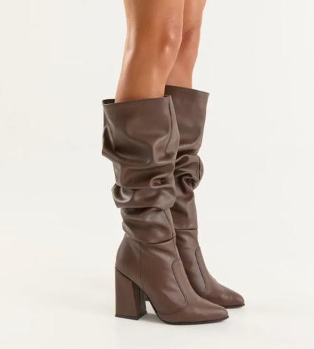 Botas Caña Arrugada Chocolate  Sara