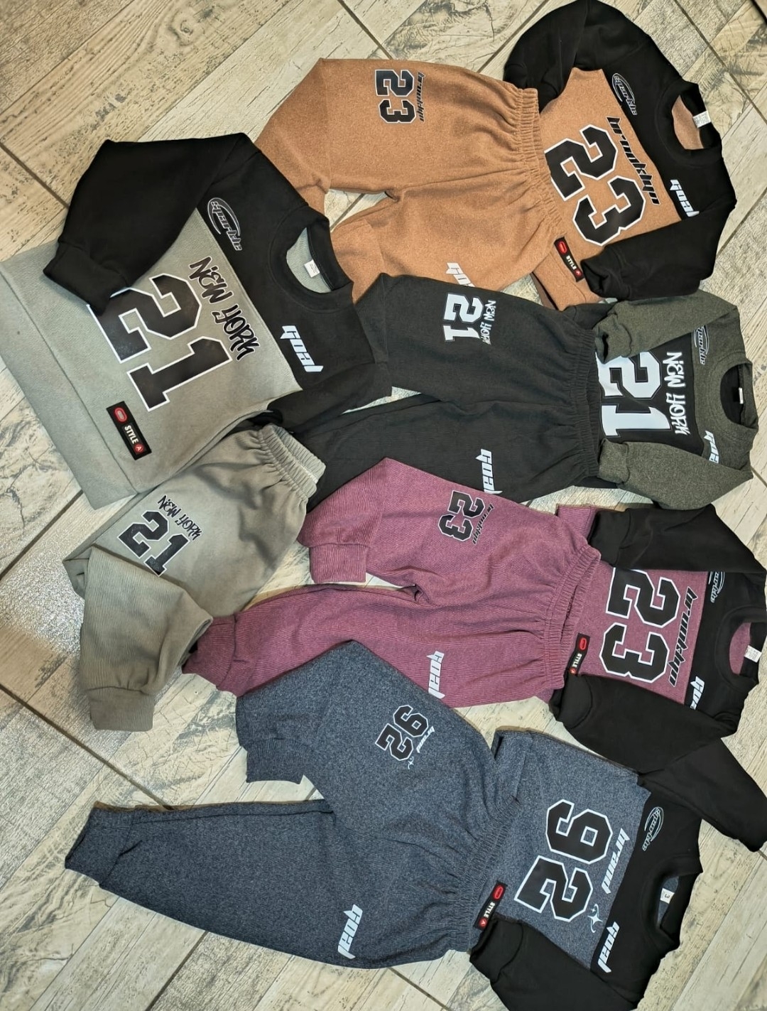 Conjuntos Bebes del 2 al 6 Darlon 5 Colores - Imagen 3