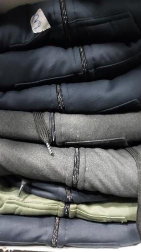 Campera  Yercey con Piel  2. 3. 4. 5. - Miniatura 2