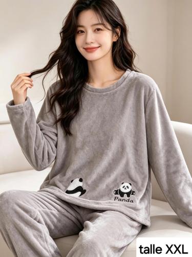 Conjunto de Pijama Importada