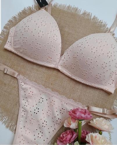 Conjunto Triángulo Soft Broderie  - Andressa!  Art.1242