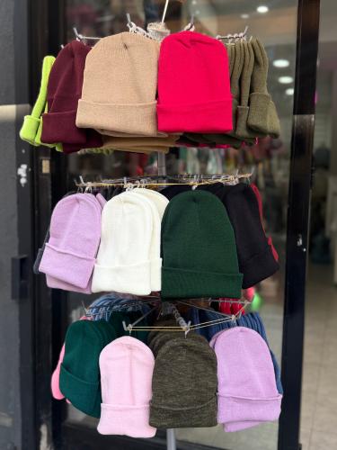 Gorros Rocky de Lana +50colores! - Miniatura 2