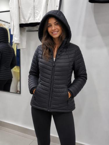 Campera Booty con Piel Solo Color Negro