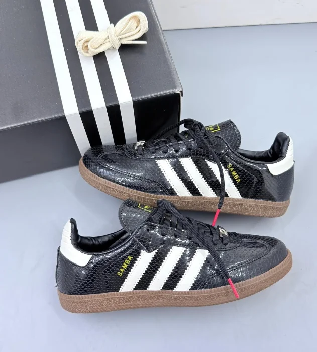 Samba Snakeskin