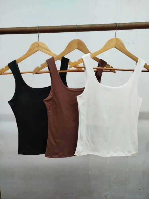 Musculosa Escote en u Forrado