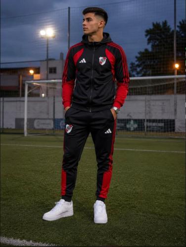 Conjuntos de River del 1 al 5