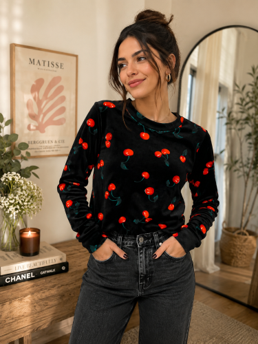 Buzo Plush Cerezas Mujer