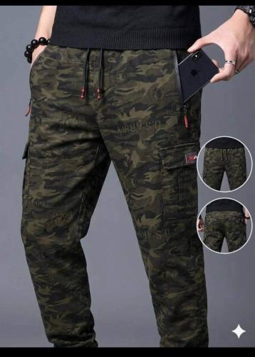 Pantalón Cargo Camuflado con Piel Importado