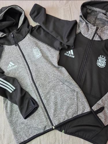Campera Deportiva