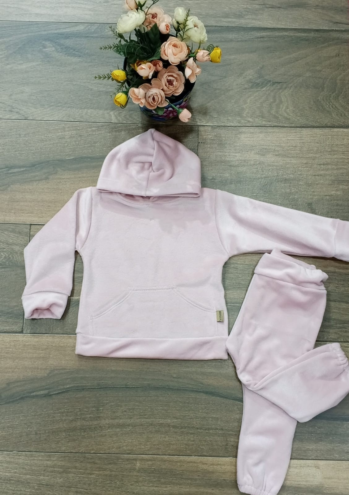 Conjunto Unisex para Bebe en Plush Talle 1 al 5 - Imagen 3