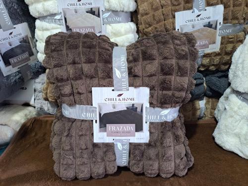 Frazada Flannel Deluxe  Chill & Home Queen Cuadraditos, Marron - Miniatura 5