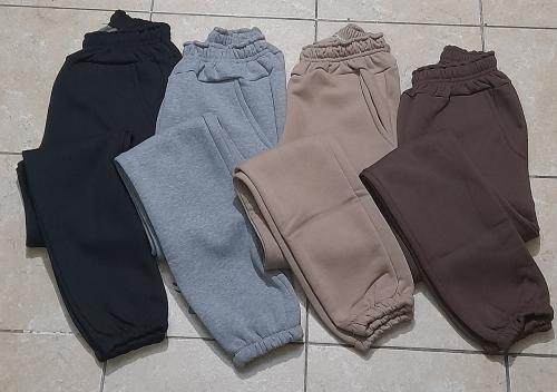 Joggins de Frisa Peinado con Puño