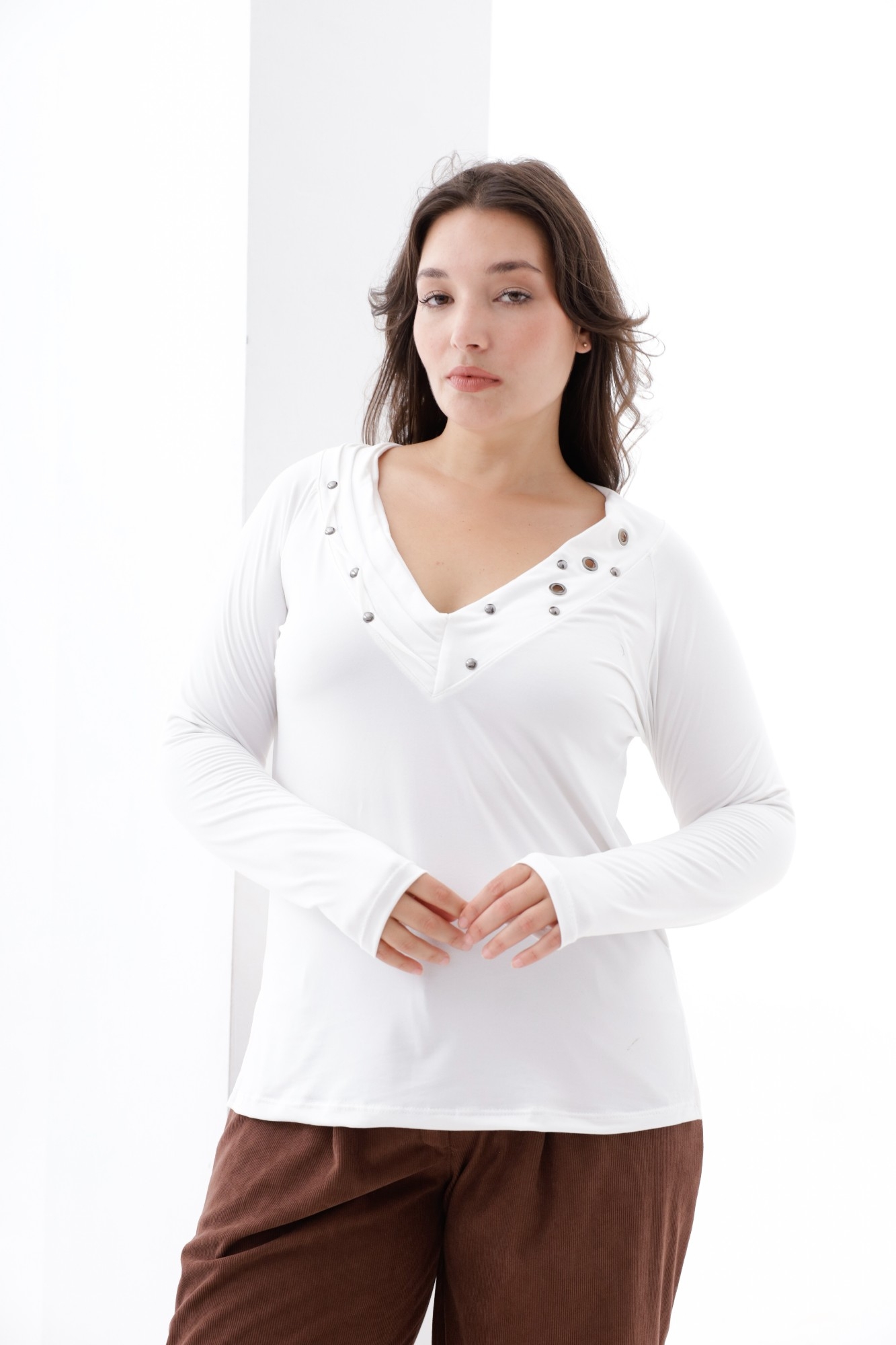 4202 Remera Leila Antes $8200 - Imagen 2