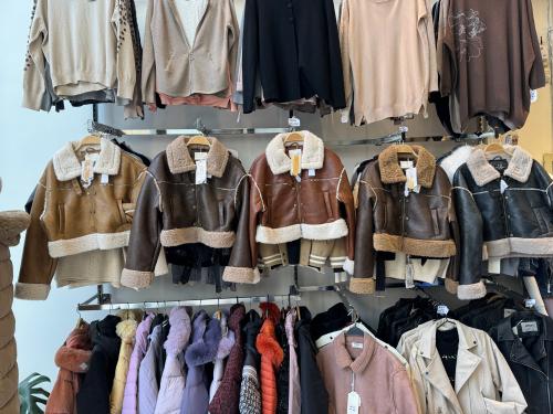 Campera Gamulan Crop Top - Miniatura 2