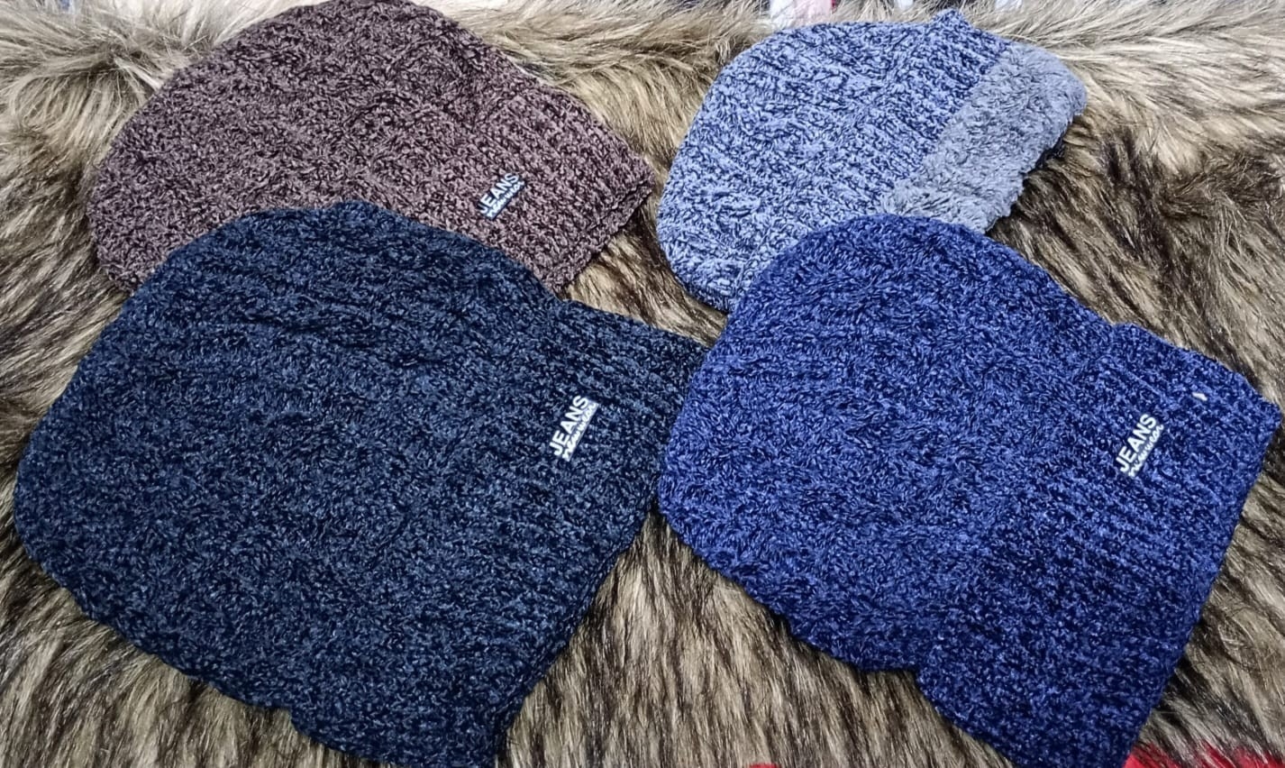 Gorros con Peluche Hombre - Imagen 3