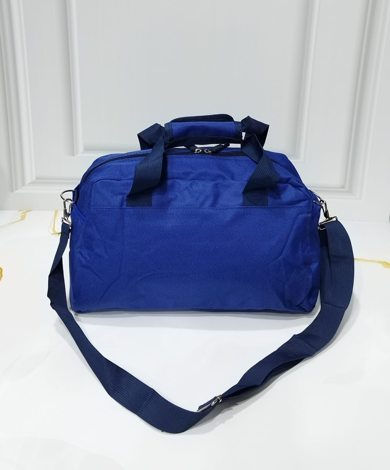 Bolso Deportivo
excelente Calidad.impermeable)
trae la Tira Larga.
*tamaño Chico* - Imagen 3