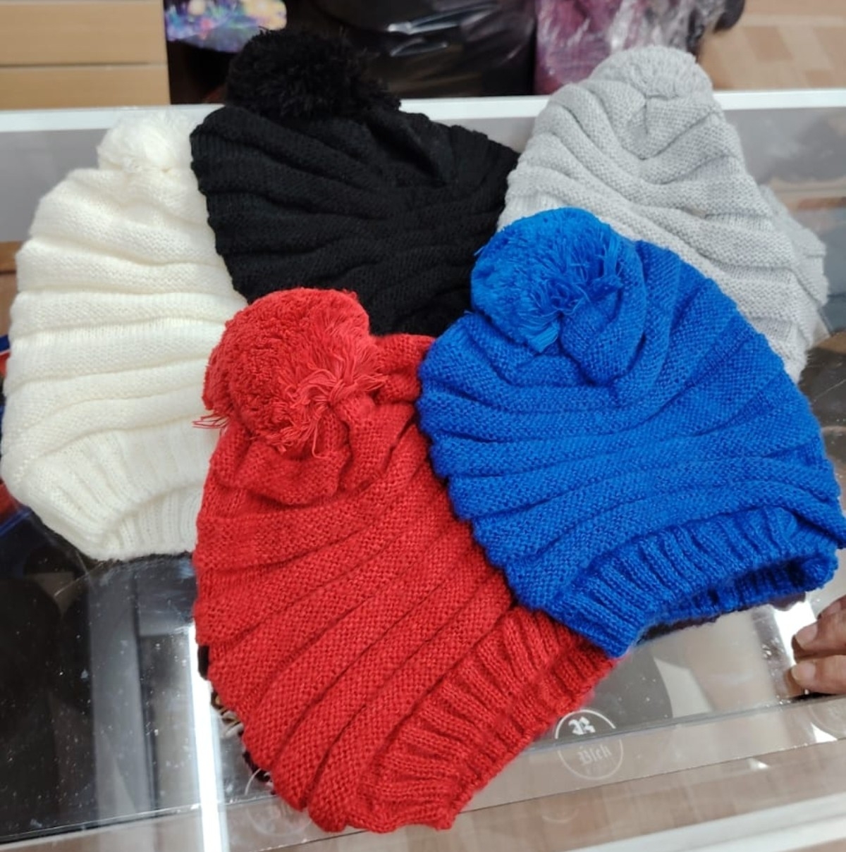 Gorros Nacionales Varios Colores
"gorras del Paraiso" - Imagen 6