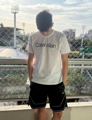 (art:rhck) Remera C,k de Algodon Hombre - Miniatura 2