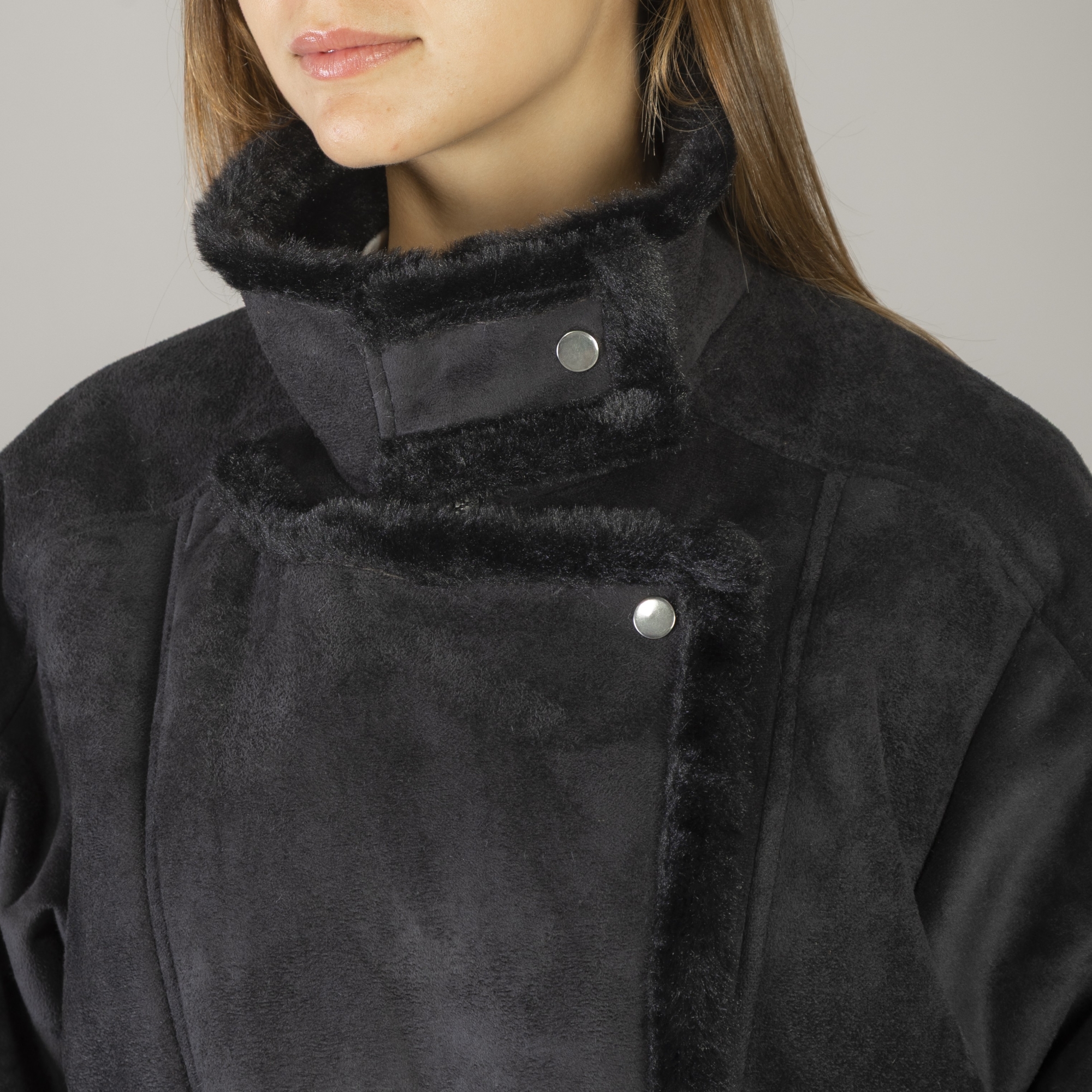 Campera Gamusa Negra Promo - Imagen 4