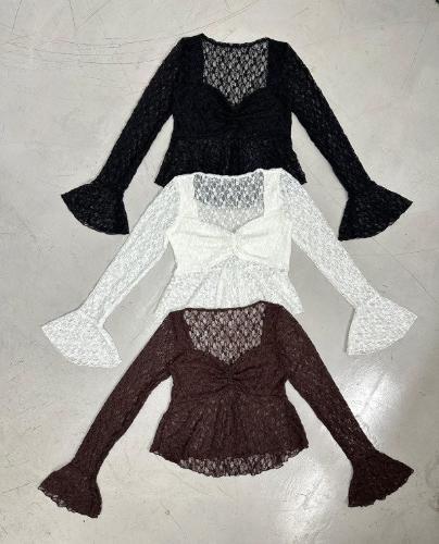 1790 Remera Encaje Pecho Frunce