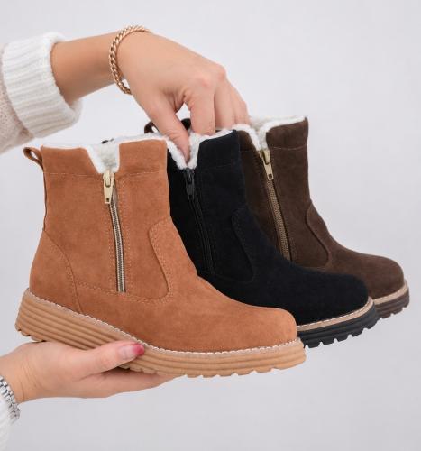 Lary (pantubotas)