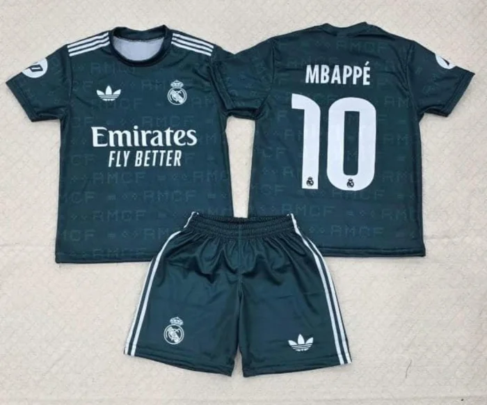 Conjunto Real Madrid Mbappe Adultos