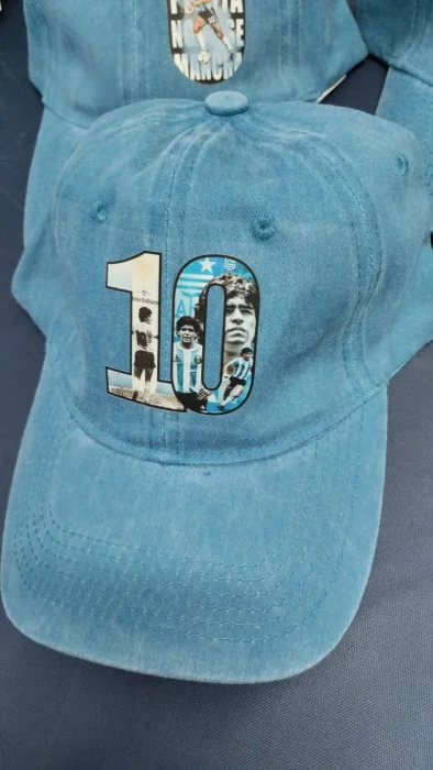 Gorras de Maradona Mundial Argentina $5500 desde 6 Unidades. 
tenemos Muchísimos Prod